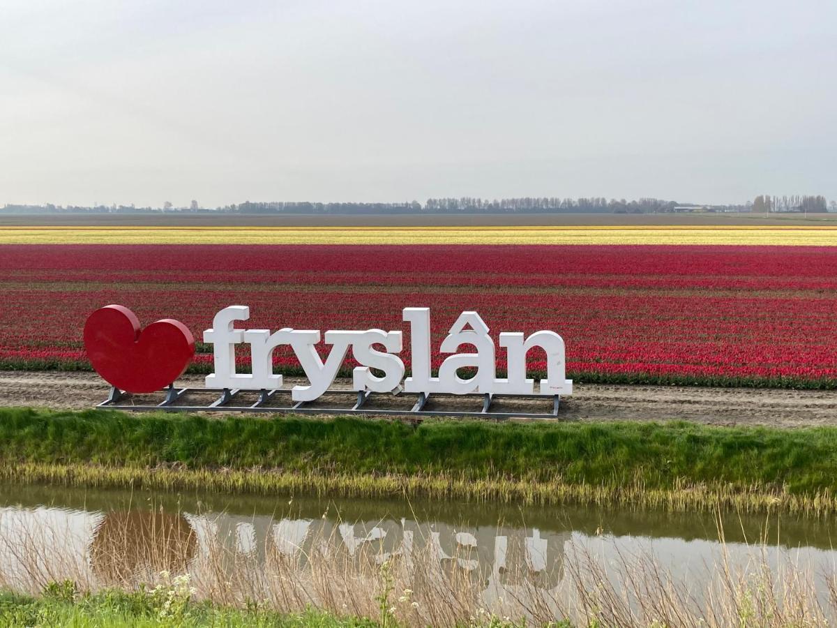 Vakantiehuis 'T Laaisterplakky Zonder Drempels Oude Bildtzijl Eksteriør bilde